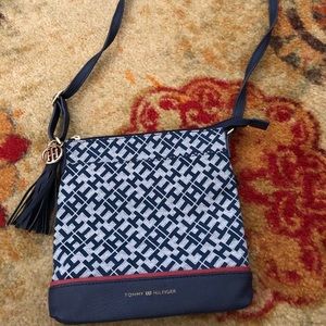 Tommy Hilfiger crossbody